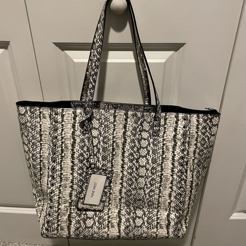 Snake skin pattern Nine West tote bag